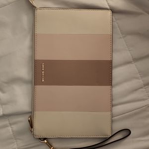 Michael Kors wristlet